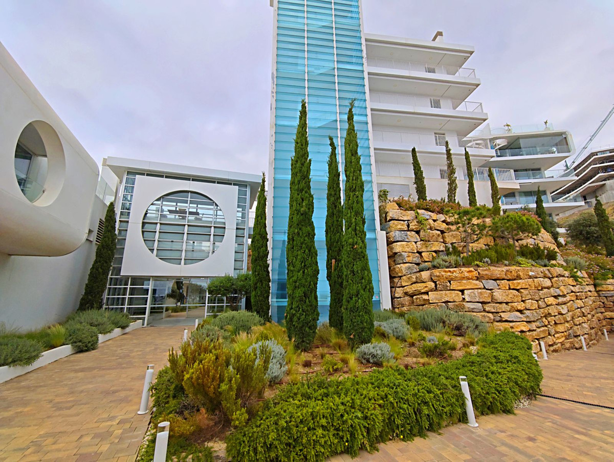 2 Bed Apartment for sale in Higueron Costa Del Sol, Málaga, Spain