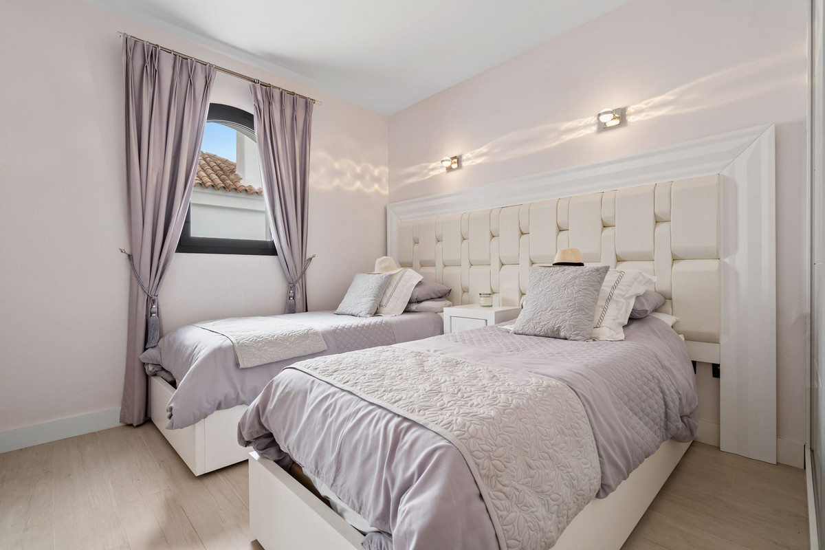 4 Bed Townhouse for sale in La Cala De Mijas Costa Del Sol, Málaga, Spain