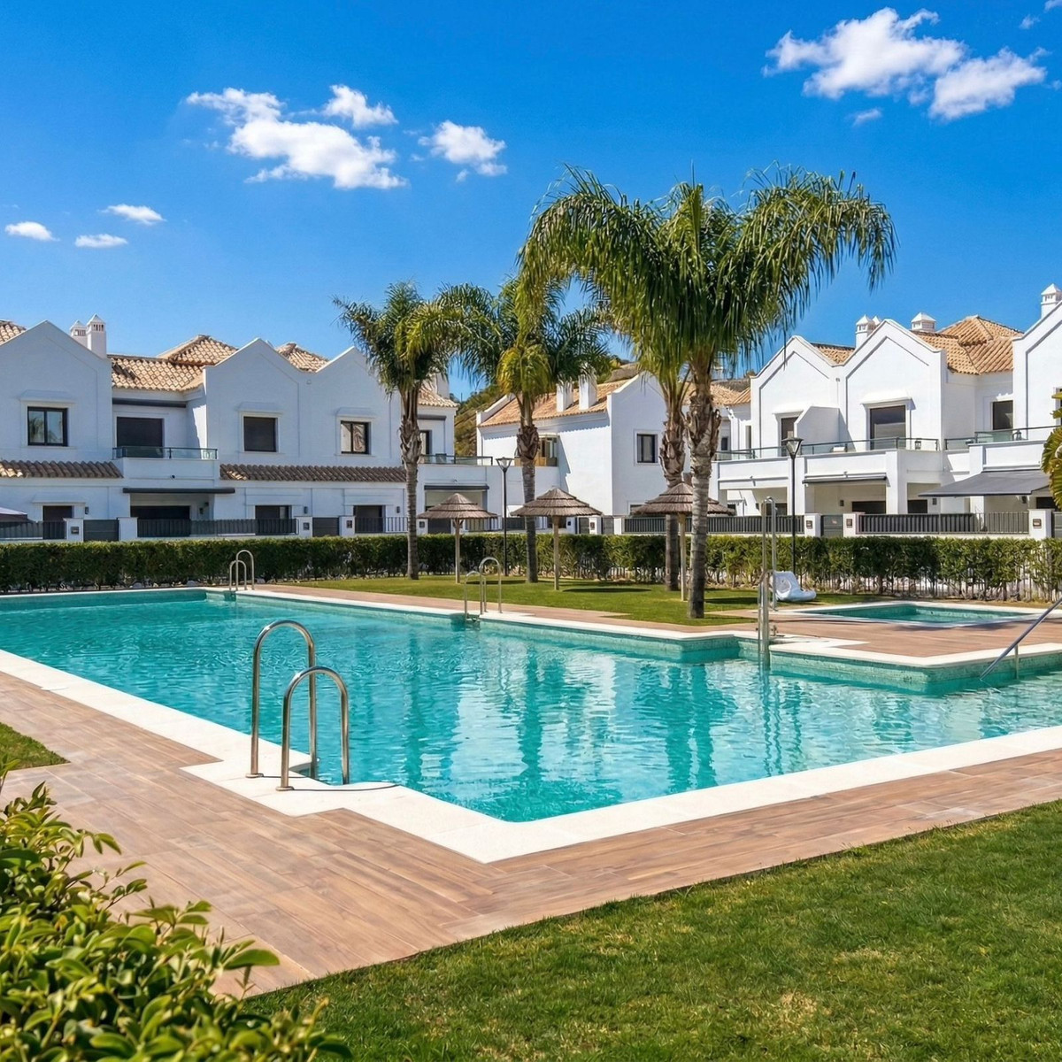 4 Bed Townhouse for sale in La Cala De Mijas Costa Del Sol, Málaga, Spain