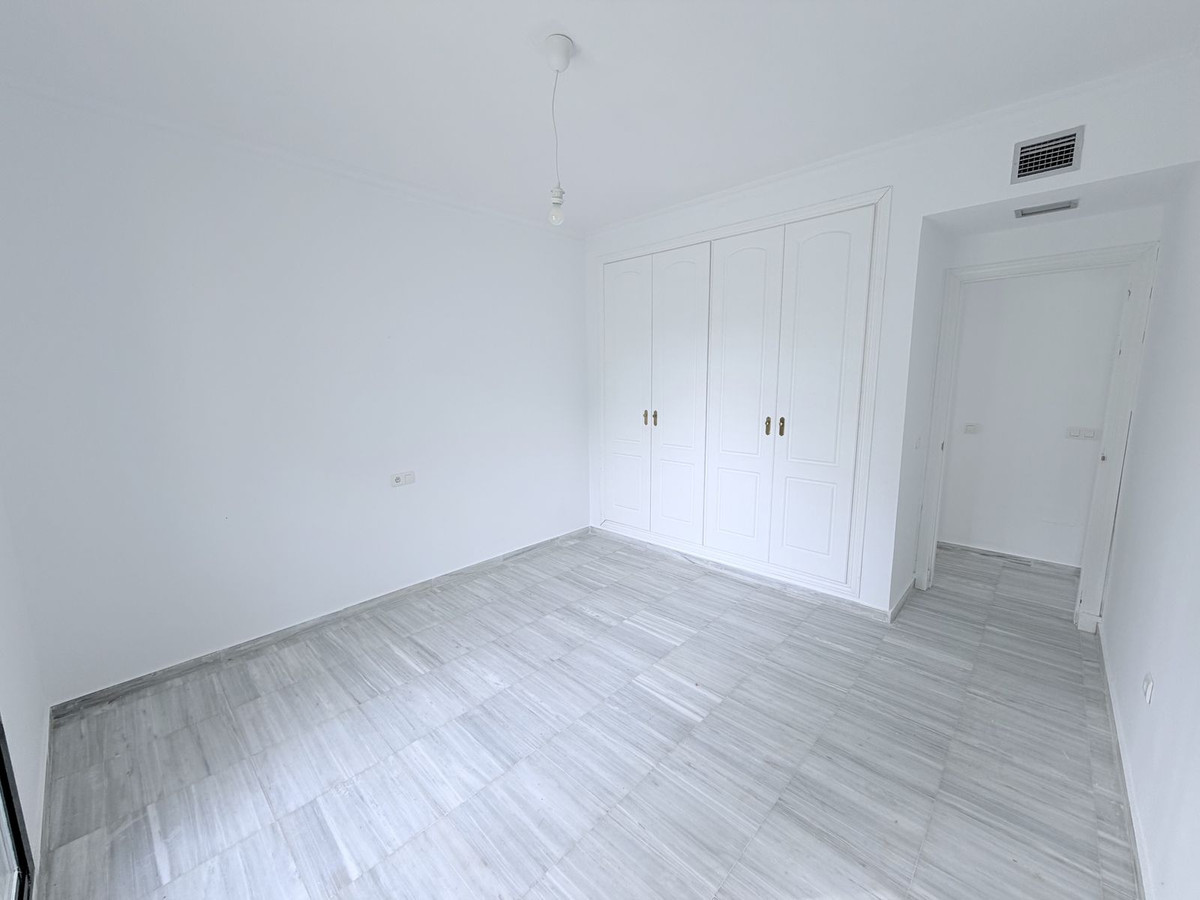 Se vende Apartamento Planta Baja de 2 dormitorios en Costa Del Sol, Málaga, España