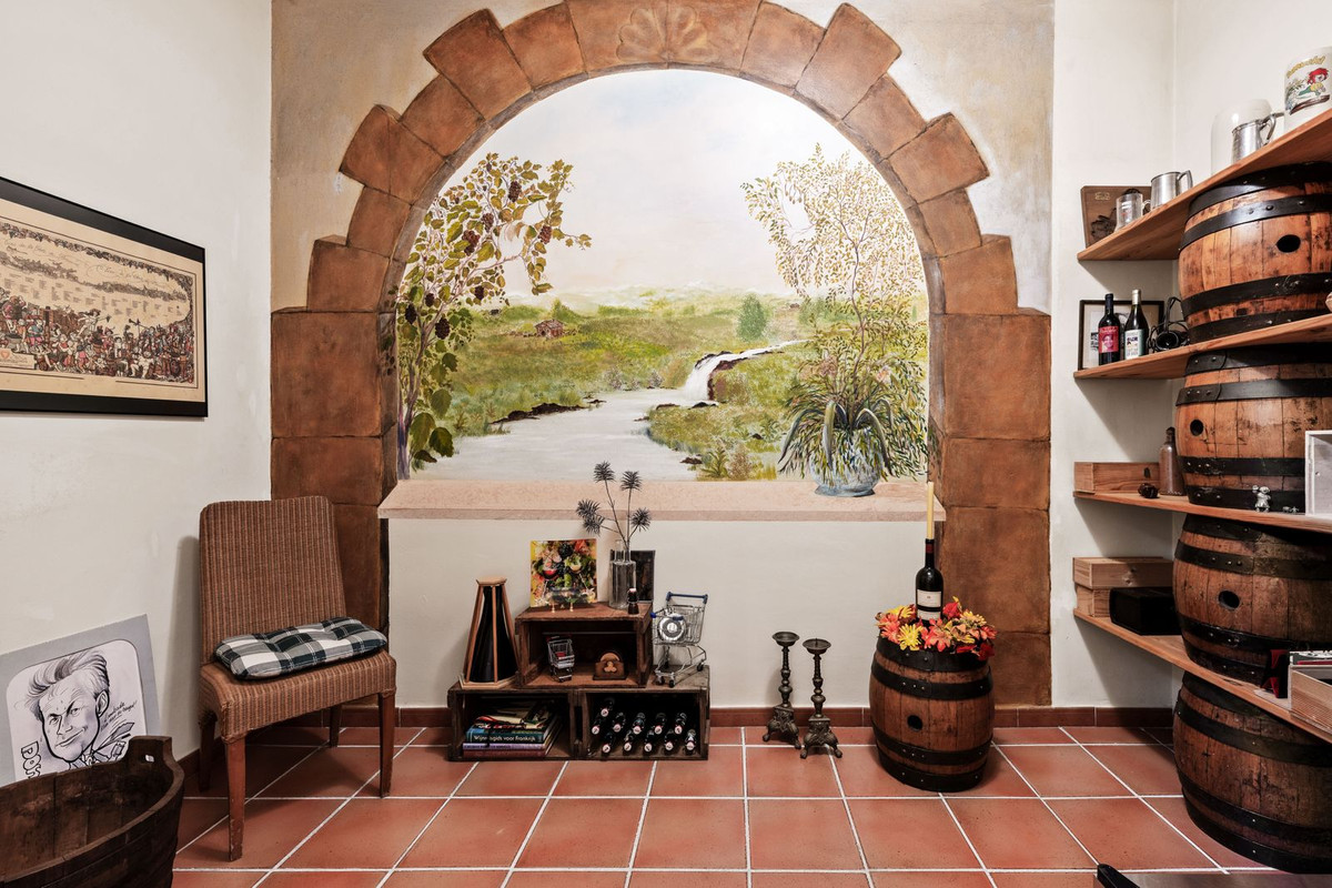 Se vende Villa - Chalet de 5 dormitorios en Costa Del Sol, Málaga, España