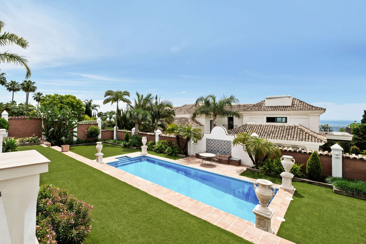 Se vende Villa - Chalet de 5 dormitorios en Costa Del Sol, Málaga, España
