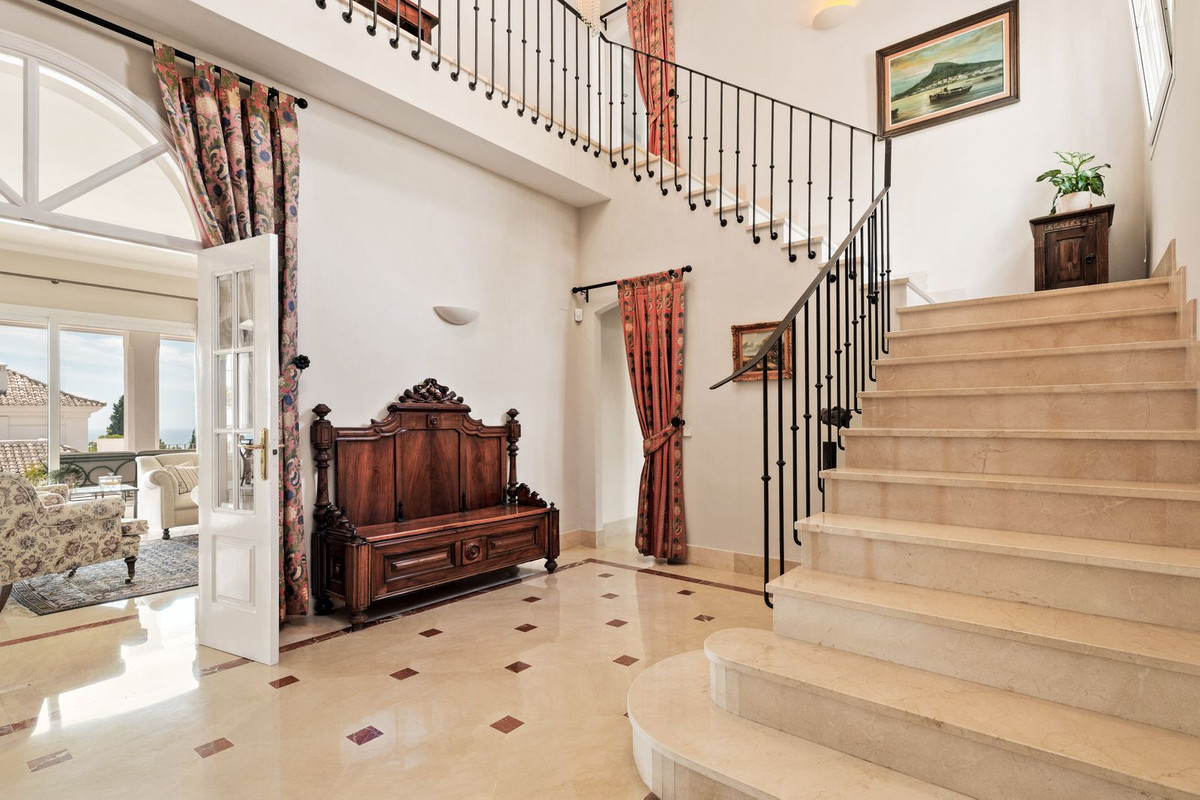 Se vende Villa - Chalet de 5 dormitorios en Costa Del Sol, Málaga, España