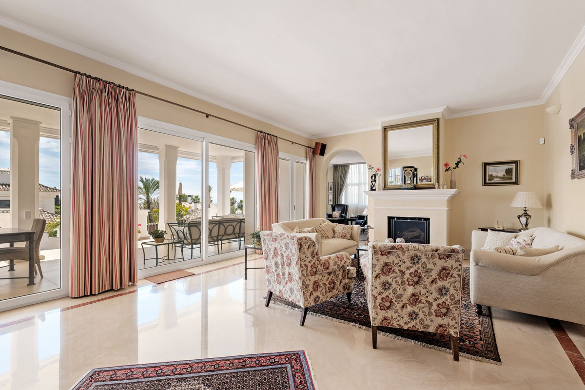 Se vende Villa - Chalet de 5 dormitorios en Costa Del Sol, Málaga, España