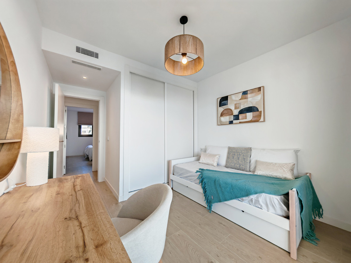 4 Bed Apartment for sale in Estepona Costa Del Sol, Málaga, Spain