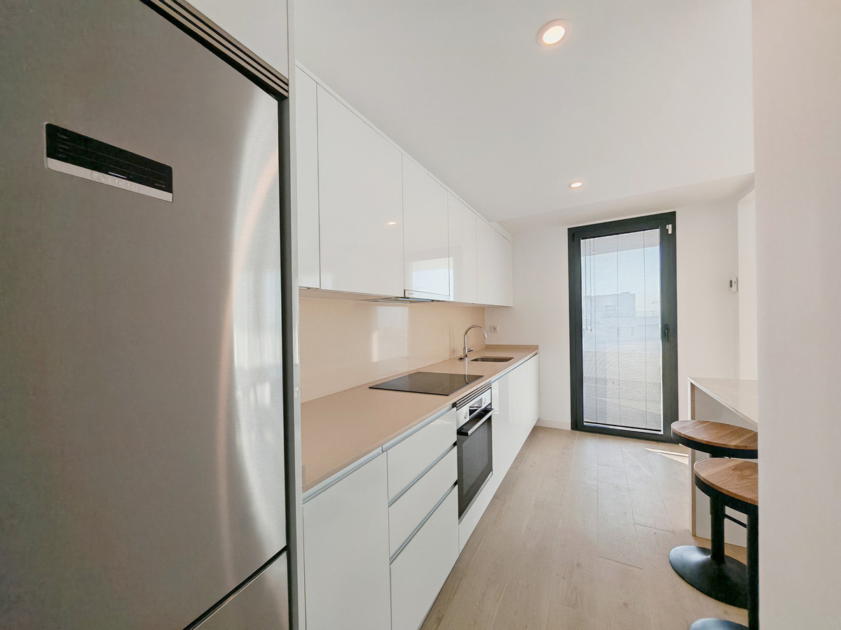 4 Bed Apartment for sale in Estepona Costa Del Sol, Málaga, Spain