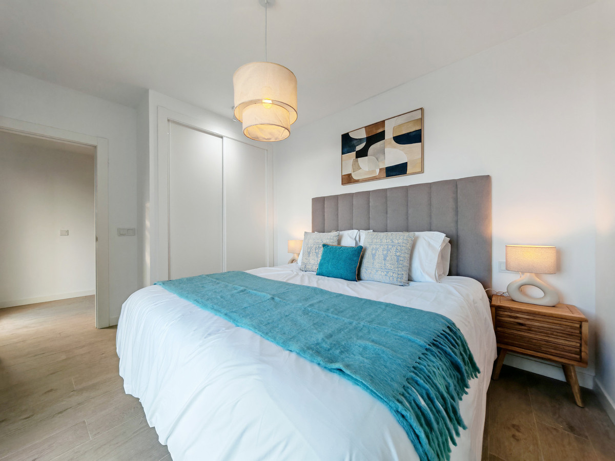 4 Bed Apartment for sale in Estepona Costa Del Sol, Málaga, Spain