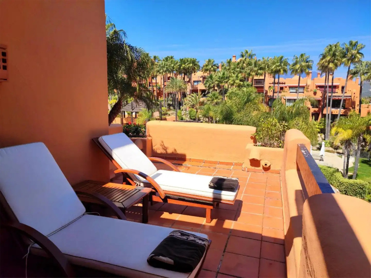 2 Bed Apartment for sale in Nueva Andalucía Costa Del Sol, Málaga, Spain