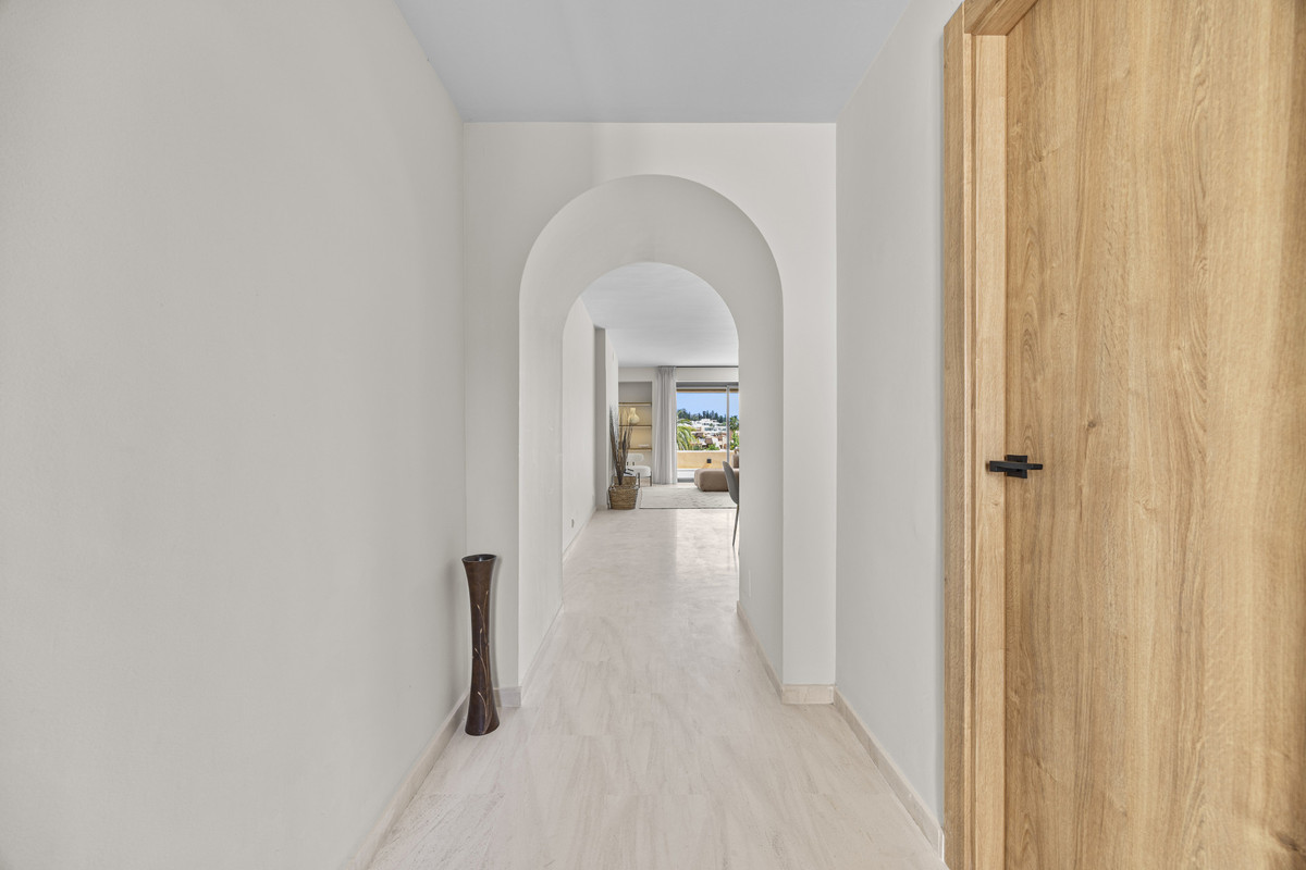3 Bed Apartment for sale in Estepona Costa Del Sol, Málaga, Spain