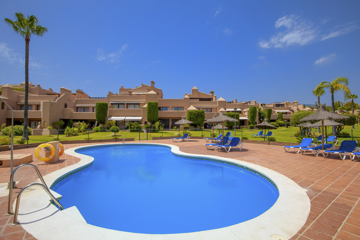 3 Bed Apartment for sale in Estepona Costa Del Sol, Málaga, Spain