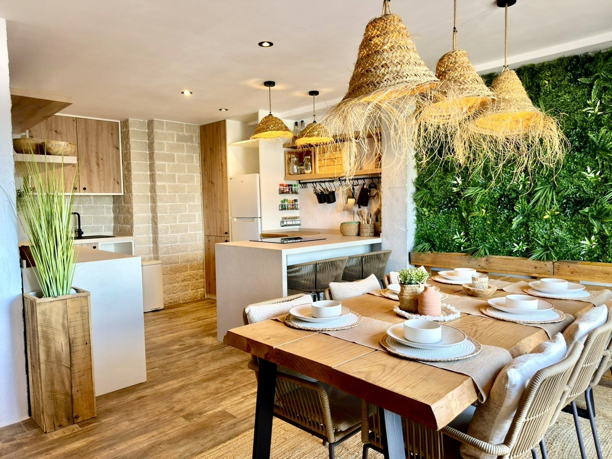 1 Bed Apartment for sale in Torrevieja Costa Blanca, Alicante, Spain