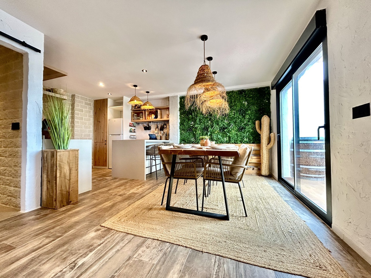 1 Bed Apartment for sale in Torrevieja Costa Blanca, Alicante, Spain
