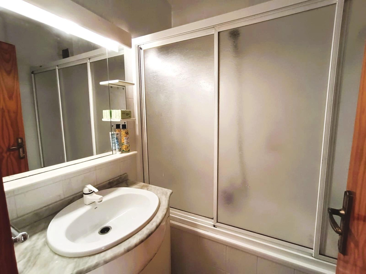 Se vende Bungalow de 2 dormitorios en Costa Blanca, Alicante, España