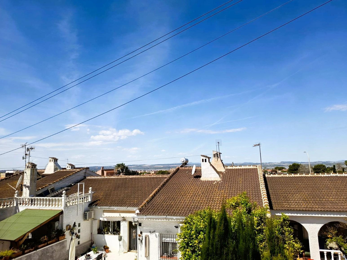 Se vende Bungalow de 2 dormitorios en Costa Blanca, Alicante, España