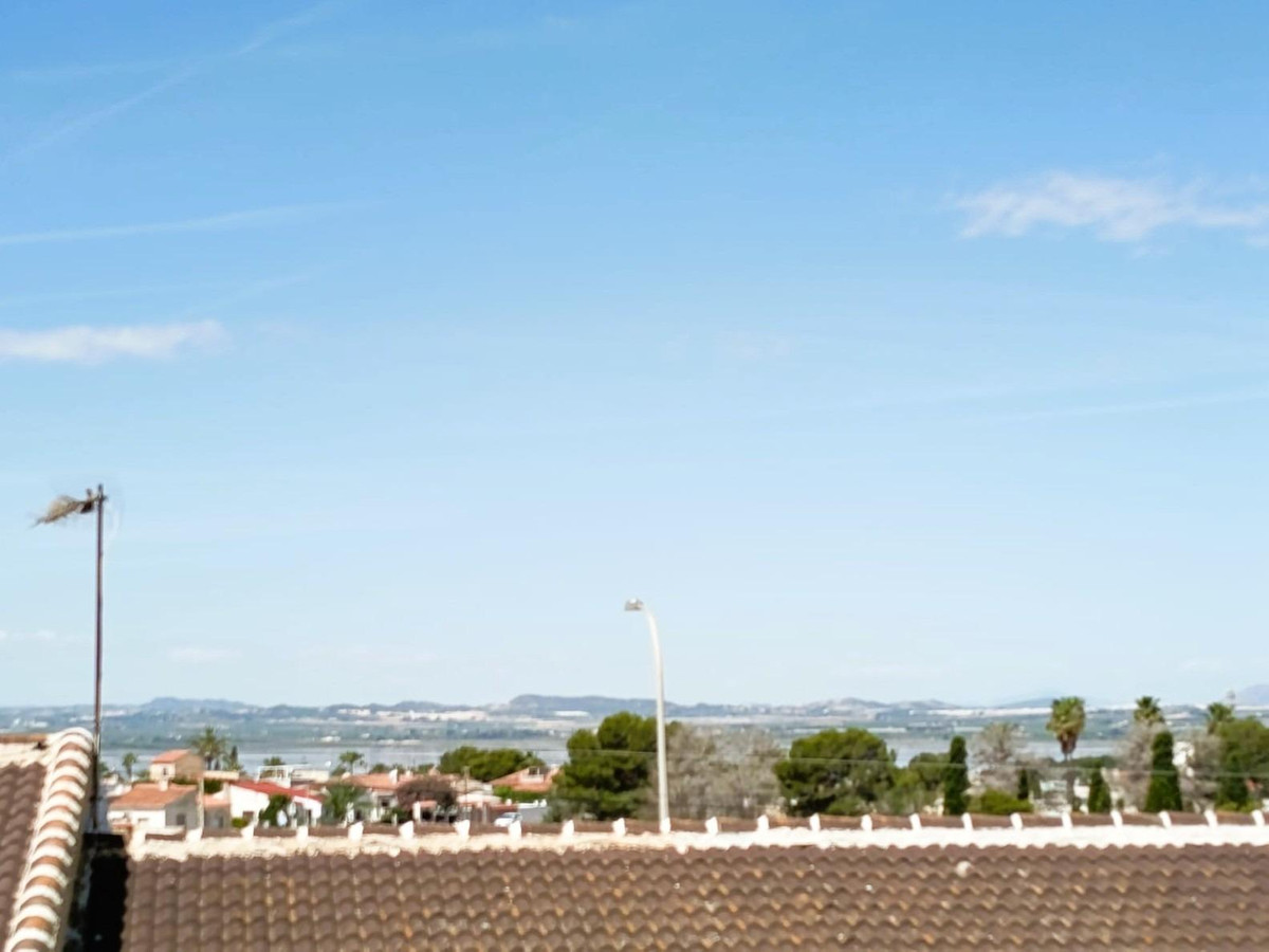 Se vende Bungalow de 2 dormitorios en Costa Blanca, Alicante, España