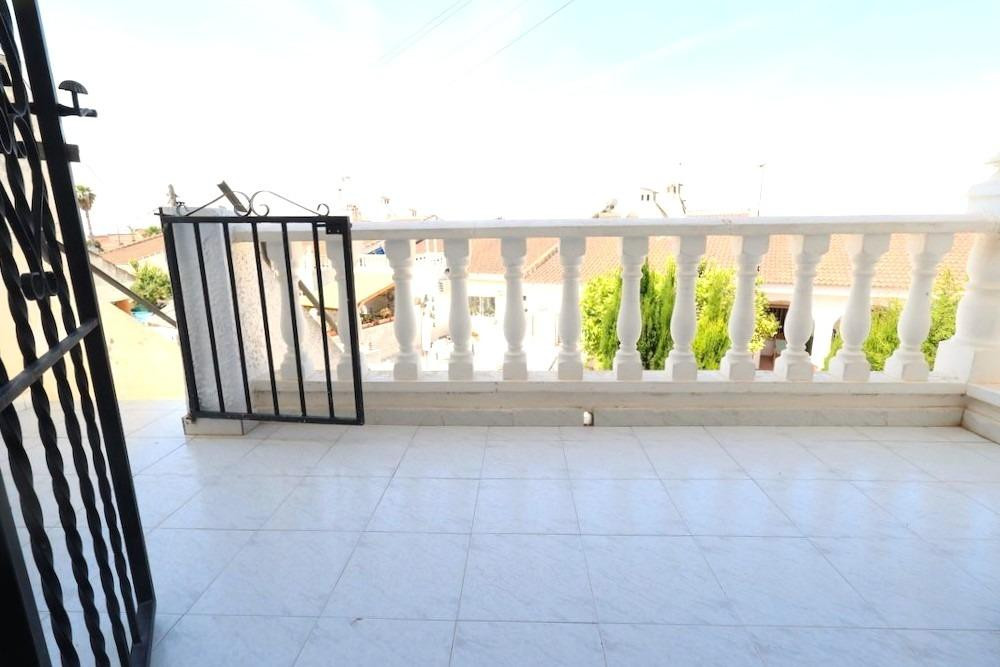 Se vende Bungalow de 2 dormitorios en Costa Blanca, Alicante, España