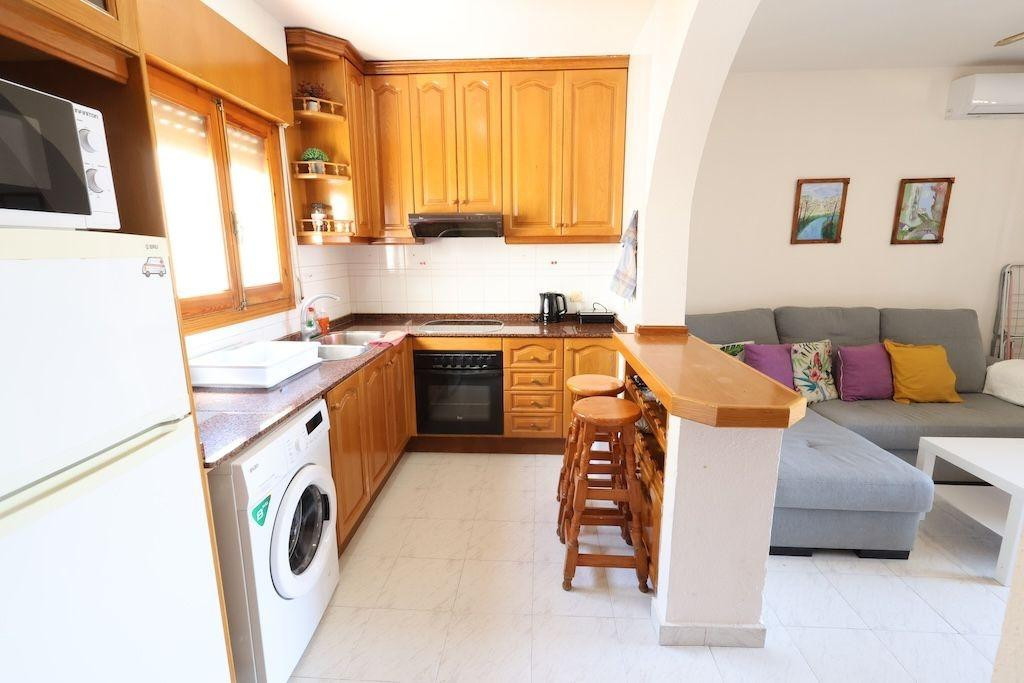 Se vende Bungalow de 2 dormitorios en Costa Blanca, Alicante, España