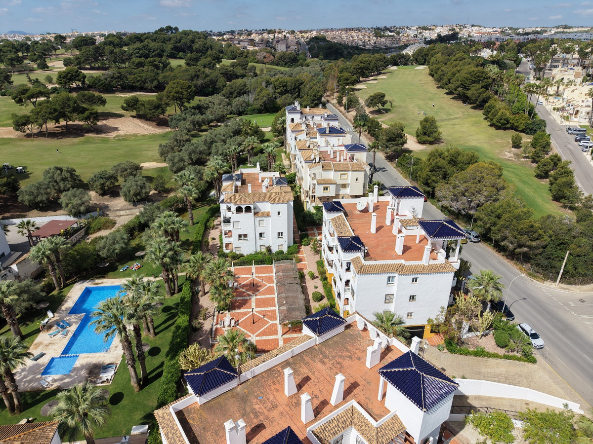 Se vende Apartamento Planta Media de 2 dormitorios en Costa Blanca, Alicante, España