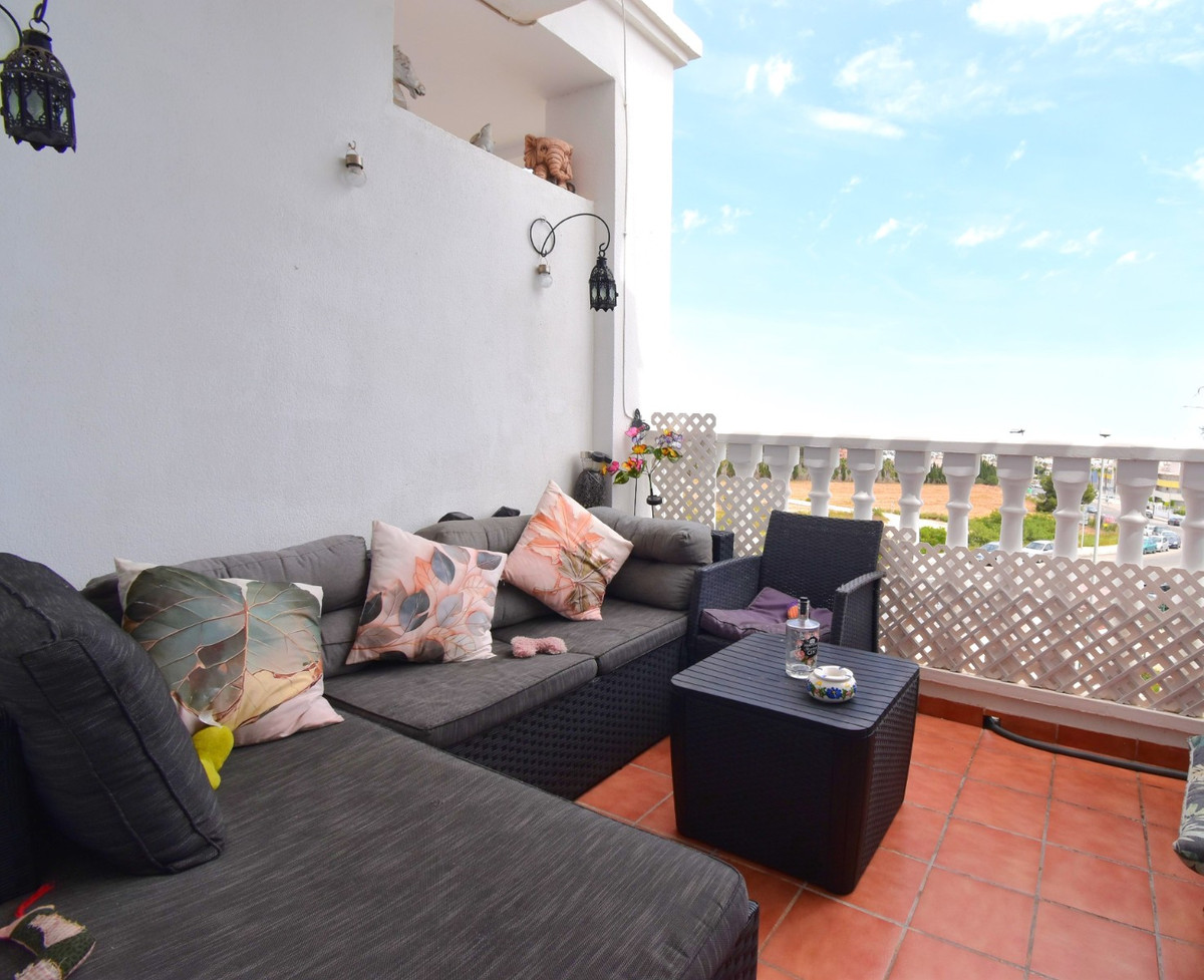 Se vende Apartamento Planta Media de 2 dormitorios en Costa Blanca, Alicante, España