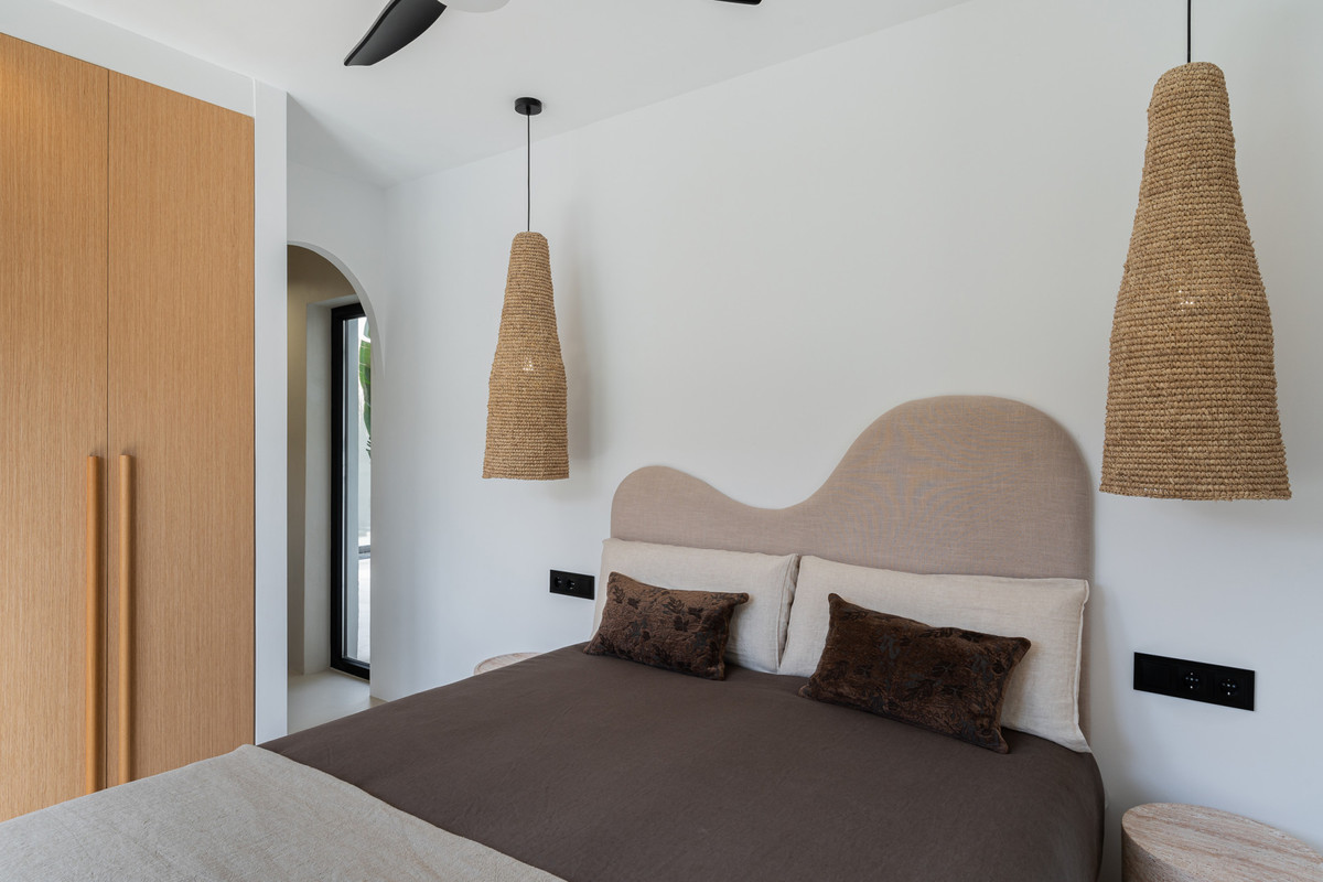 5 Bed Townhouse for sale in El Pinillo Costa Del Sol, Málaga, Spain