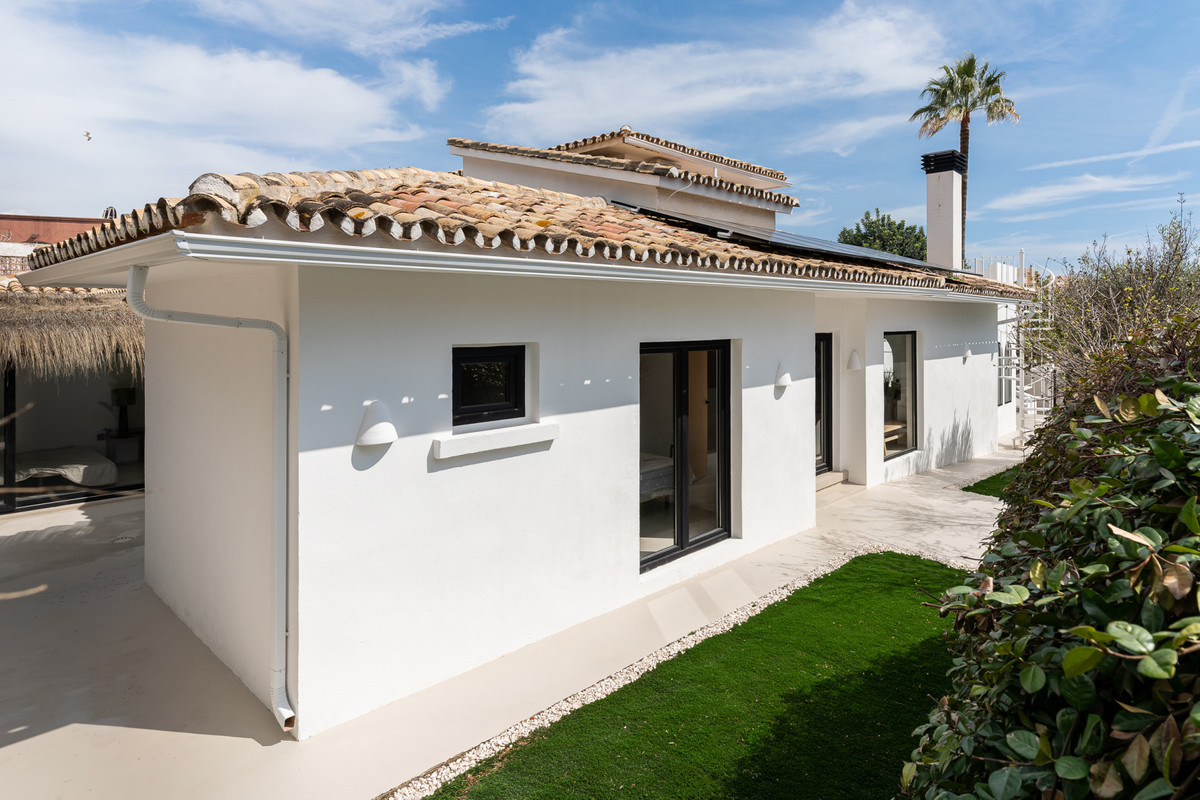 5 Bed Townhouse for sale in El Pinillo Costa Del Sol, Málaga, Spain