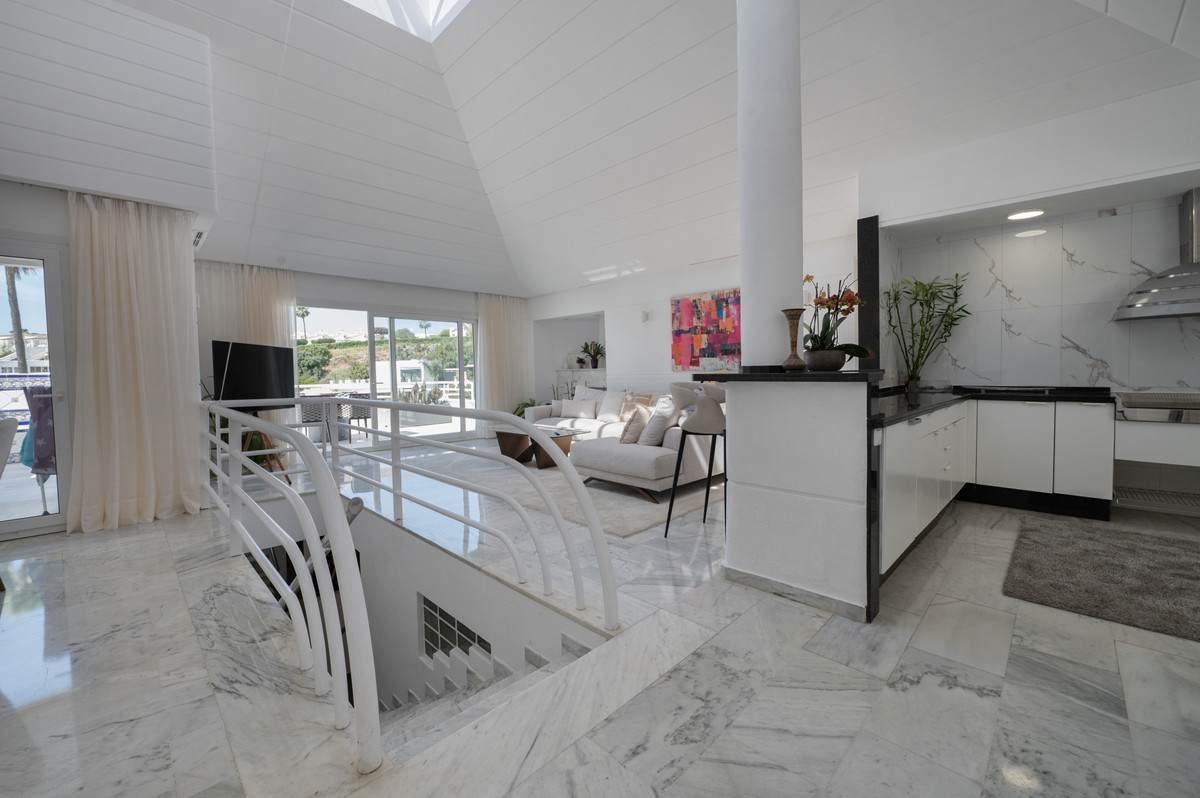 Se vende Pareada de 4 dormitorios en Costa Del Sol, Málaga, España