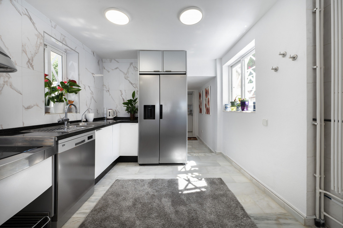 Se vende Pareada de 4 dormitorios en Costa Del Sol, Málaga, España