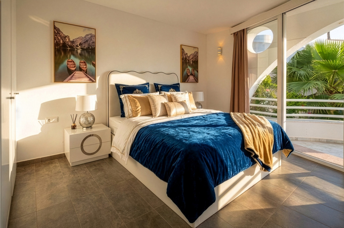 Se vende Pareada de 4 dormitorios en Costa Del Sol, Málaga, España