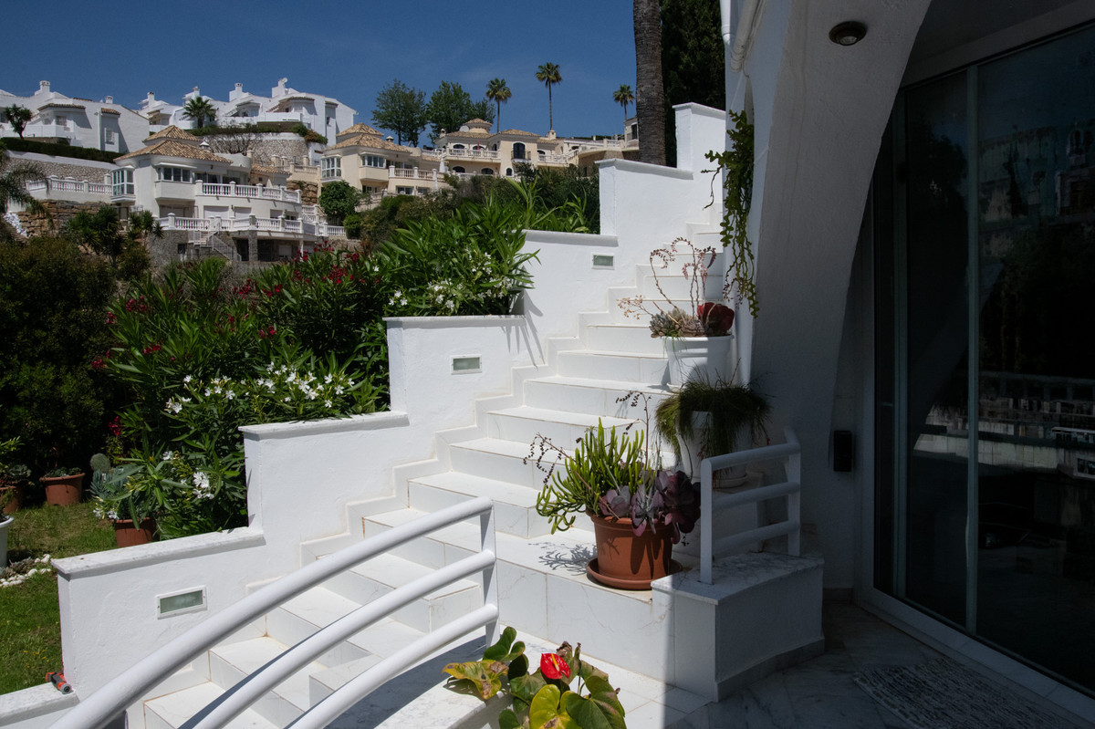 Se vende Pareada de 4 dormitorios en Costa Del Sol, Málaga, España