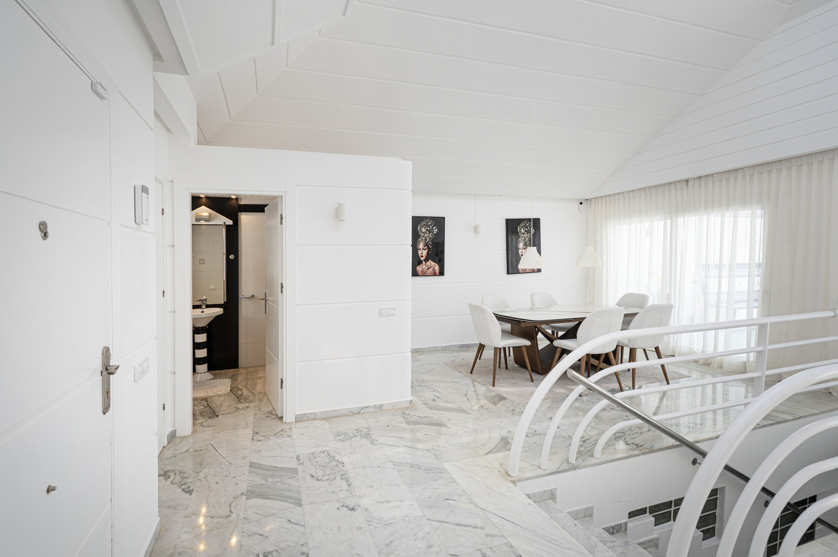 Se vende Pareada de 4 dormitorios en Costa Del Sol, Málaga, España