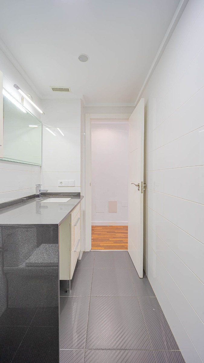 Se vende Apartamento Planta Media de 2 dormitorios en Costa Blanca, Alicante, España