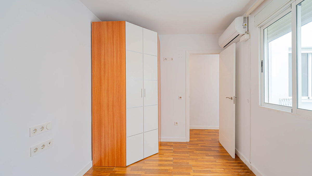 Se vende Apartamento Planta Media de 2 dormitorios en Costa Blanca, Alicante, España