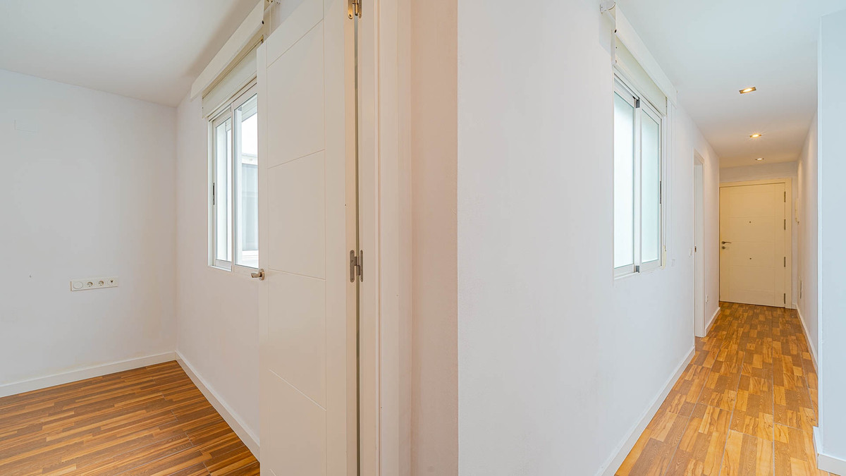 Se vende Apartamento Planta Media de 2 dormitorios en Costa Blanca, Alicante, España