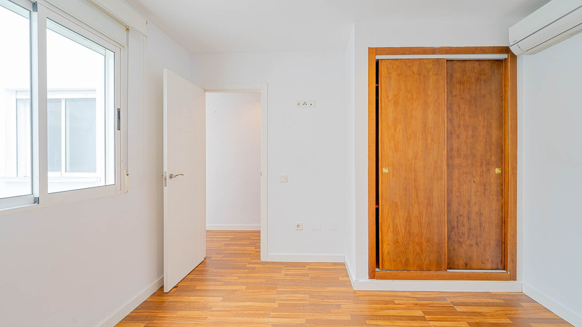 Se vende Apartamento Planta Media de 2 dormitorios en Costa Blanca, Alicante, España