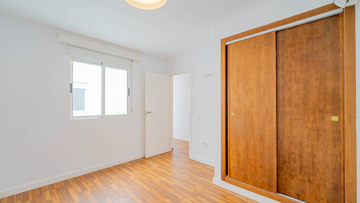 Se vende Apartamento Planta Media de 2 dormitorios en Costa Blanca, Alicante, España