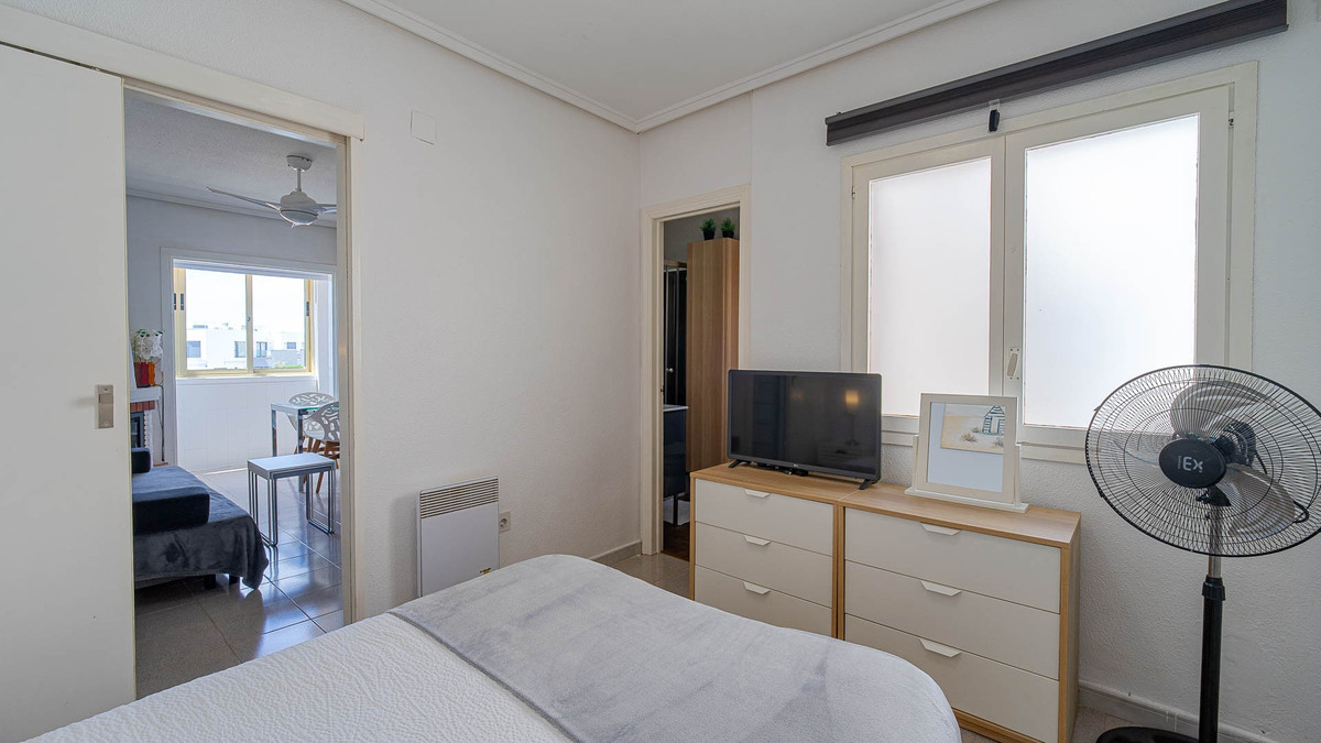 Se vende Apartamento Planta Media de 1 dormitorios en Costa Blanca, Alicante, España