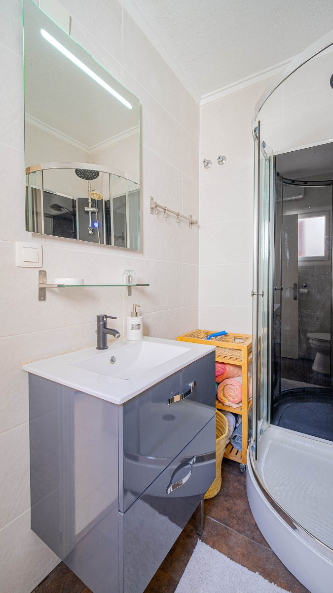 Se vende Apartamento Planta Media de 1 dormitorios en Costa Blanca, Alicante, España