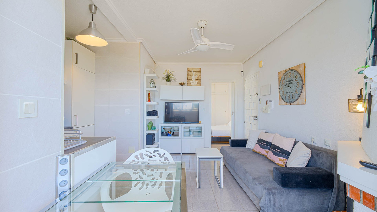 Se vende Apartamento Planta Media de 1 dormitorios en Costa Blanca, Alicante, España