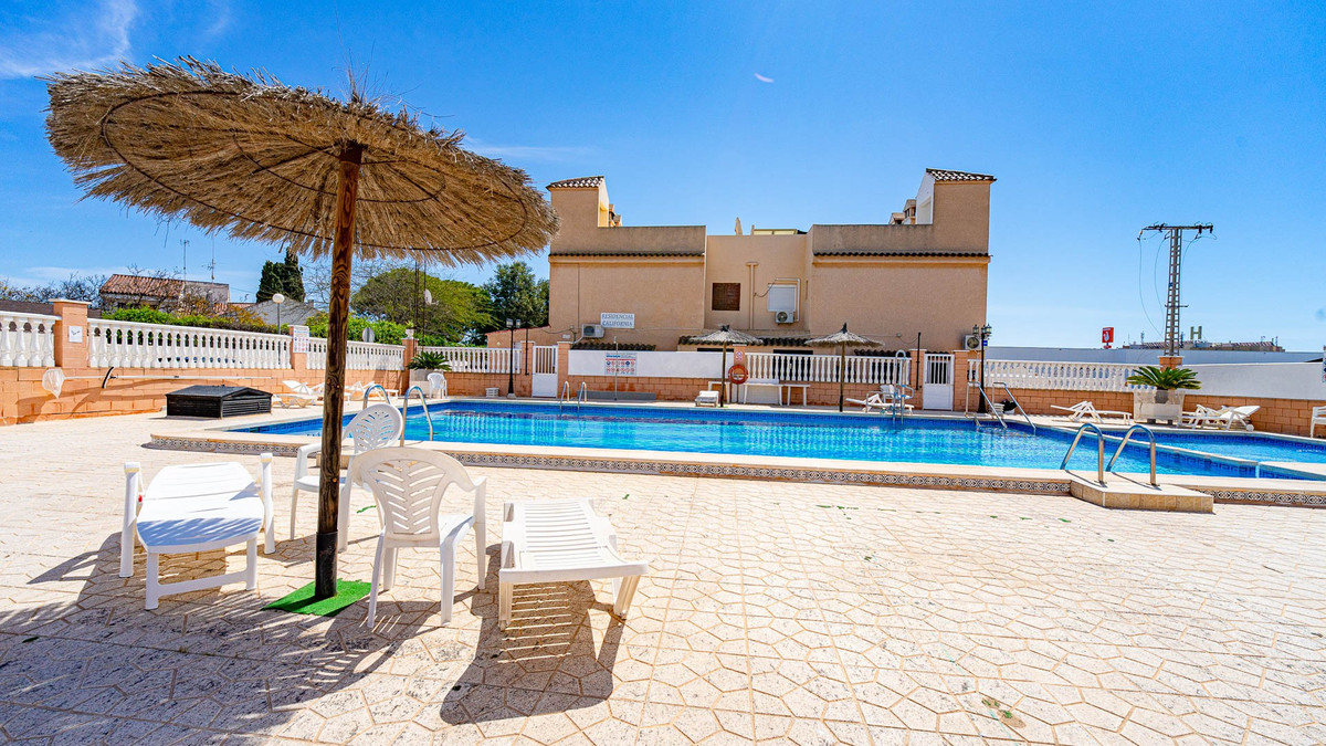 Se vende Apartamento Planta Media de 1 dormitorios en Costa Blanca, Alicante, España