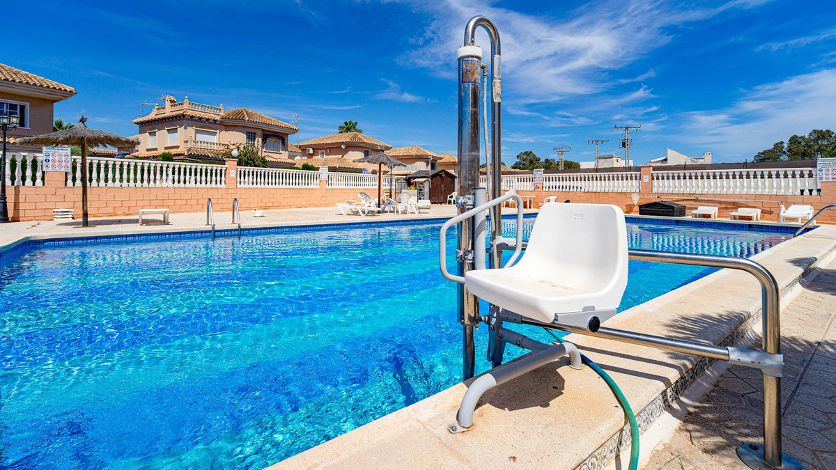 Se vende Apartamento Planta Media de 1 dormitorios en Costa Blanca, Alicante, España
