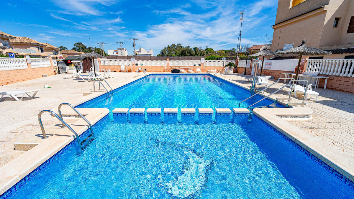 Se vende Apartamento Planta Media de 1 dormitorios en Costa Blanca, Alicante, España