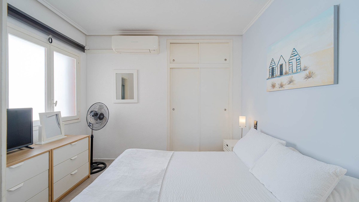 Se vende Apartamento Planta Media de 1 dormitorios en Costa Blanca, Alicante, España