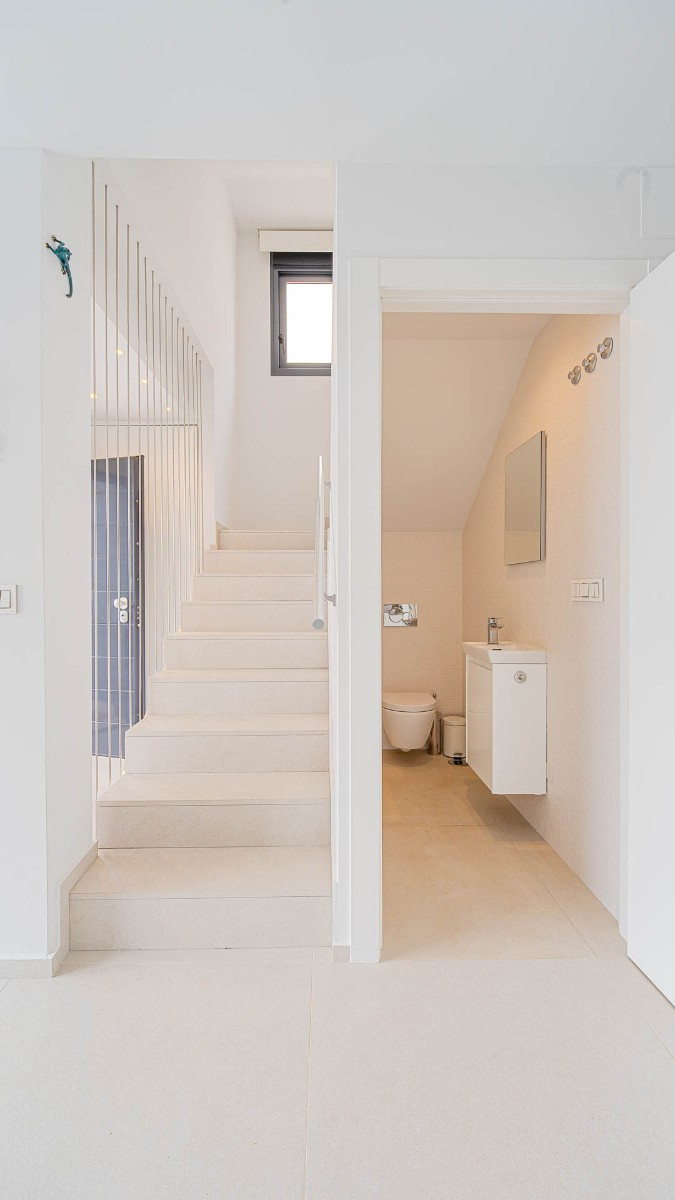 Se vende Villa - Chalet de 4 dormitorios en Costa Blanca, Alicante, España
