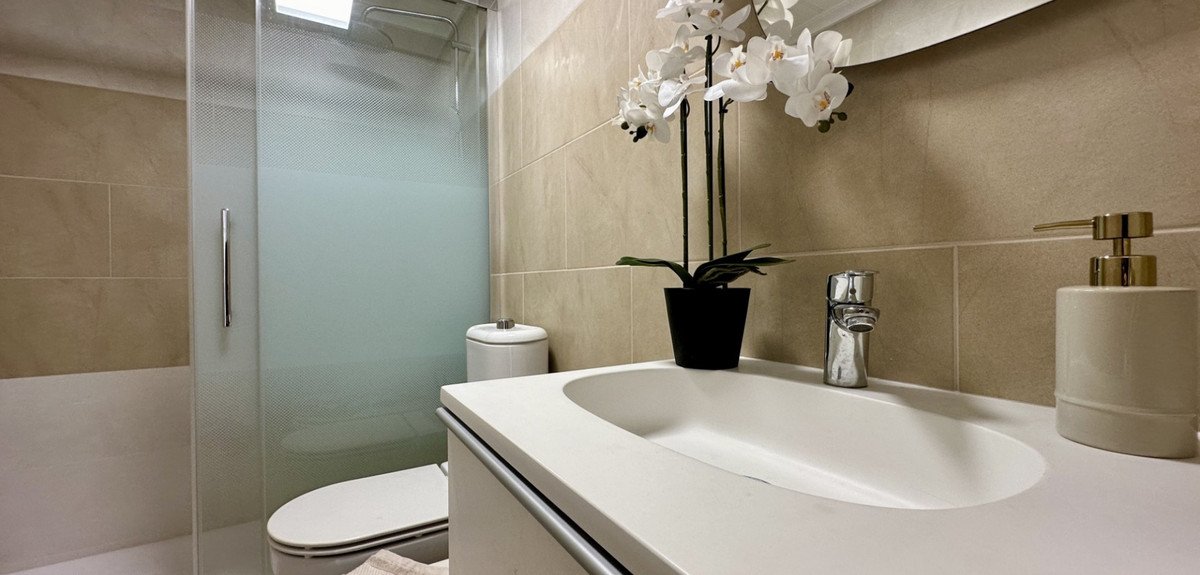 3 Bed Apartment for sale in Torrevieja Costa Blanca, Alicante, Spain