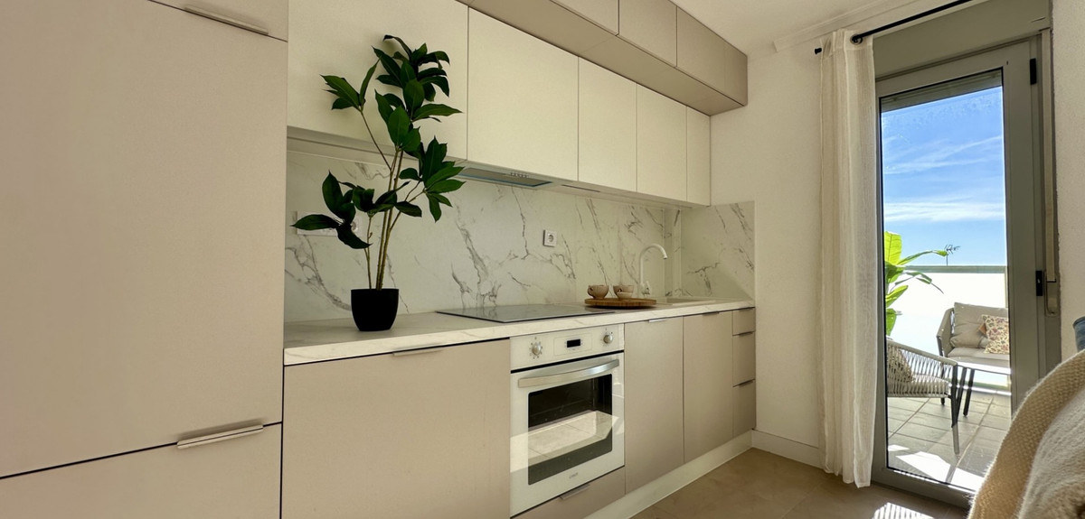 3 Bed Apartment for sale in Torrevieja Costa Blanca, Alicante, Spain