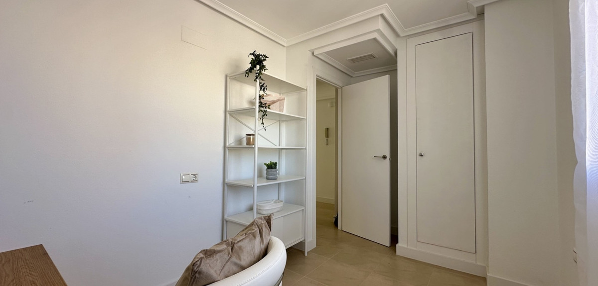 3 Bed Apartment for sale in Torrevieja Costa Blanca, Alicante, Spain