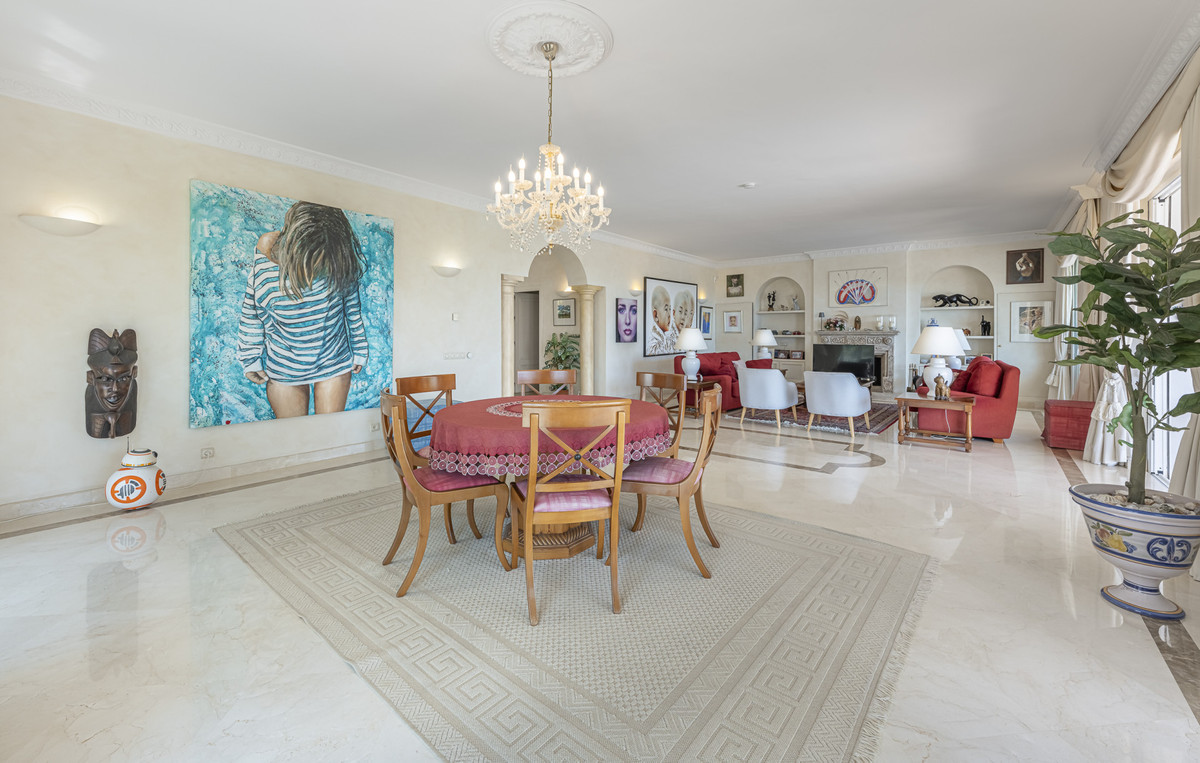 Se vende Villa - Chalet de 6 dormitorios en Costa Del Sol, Málaga, España