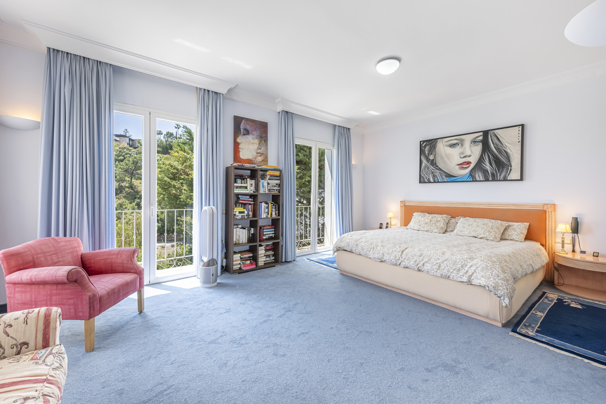Se vende Villa - Chalet de 6 dormitorios en Costa Del Sol, Málaga, España