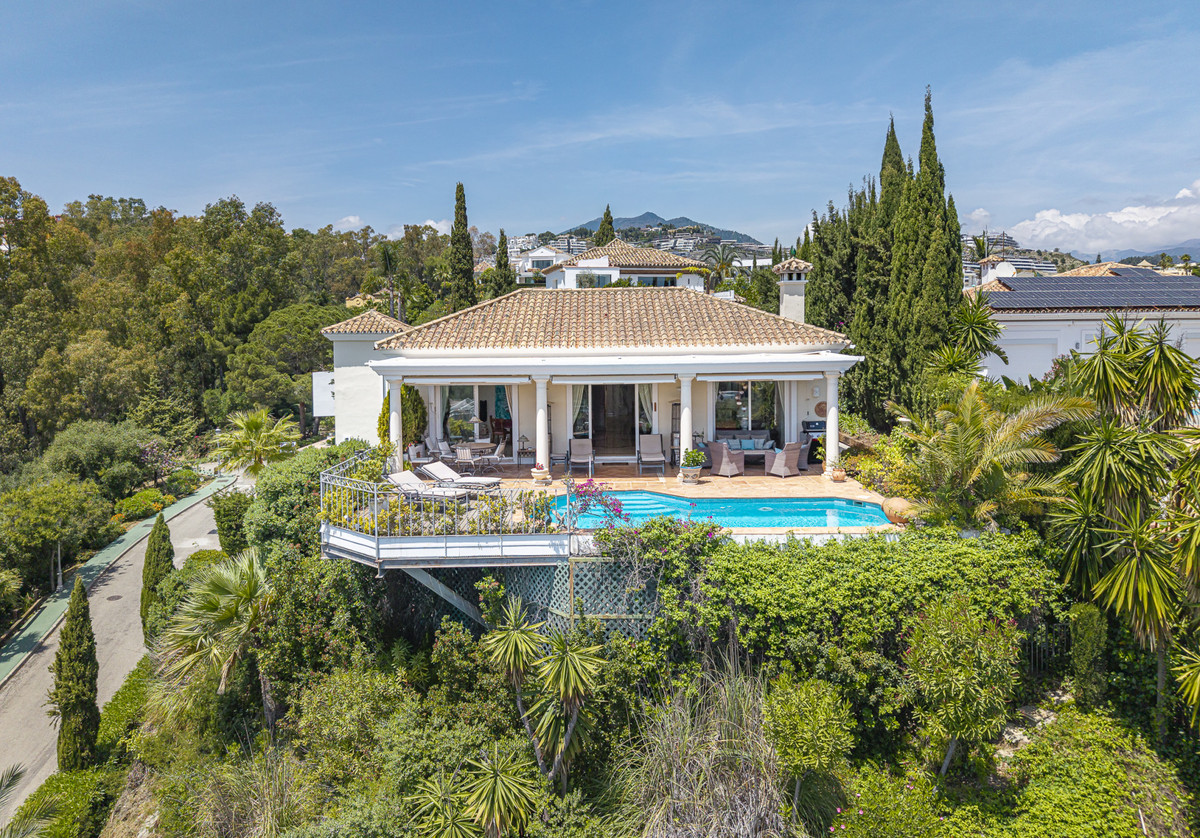 Se vende Villa - Chalet de 6 dormitorios en Costa Del Sol, Málaga, España