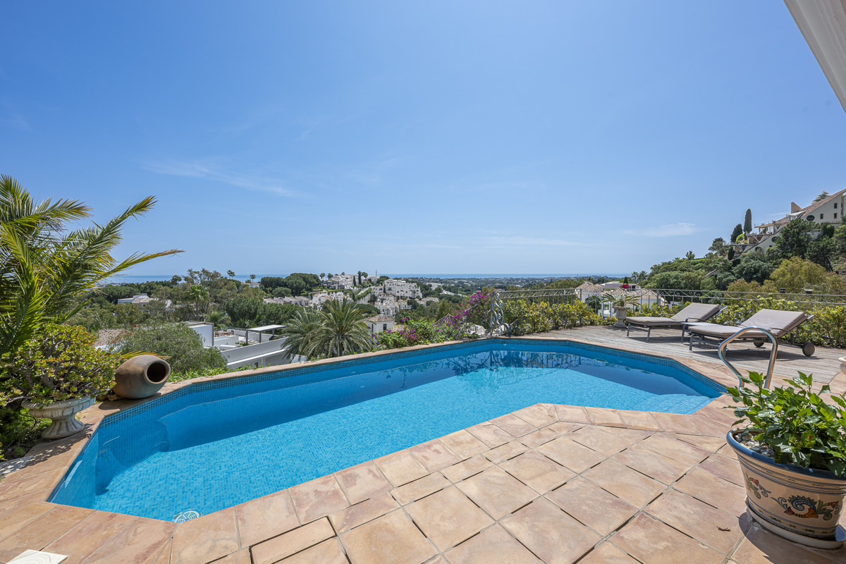 Se vende Villa - Chalet de 6 dormitorios en Costa Del Sol, Málaga, España